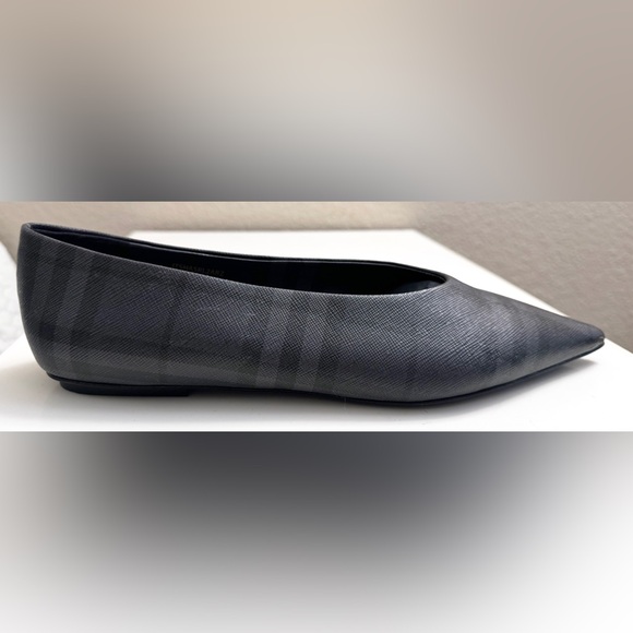 BURBERRY New With Box and Tags Madelina Ballet Signature Charcoal Plaid/Check - Picture 2 of 11